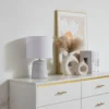 Lámpara de mesa Lindby Thalassia, blanca, Ø 26 cm, cerámica