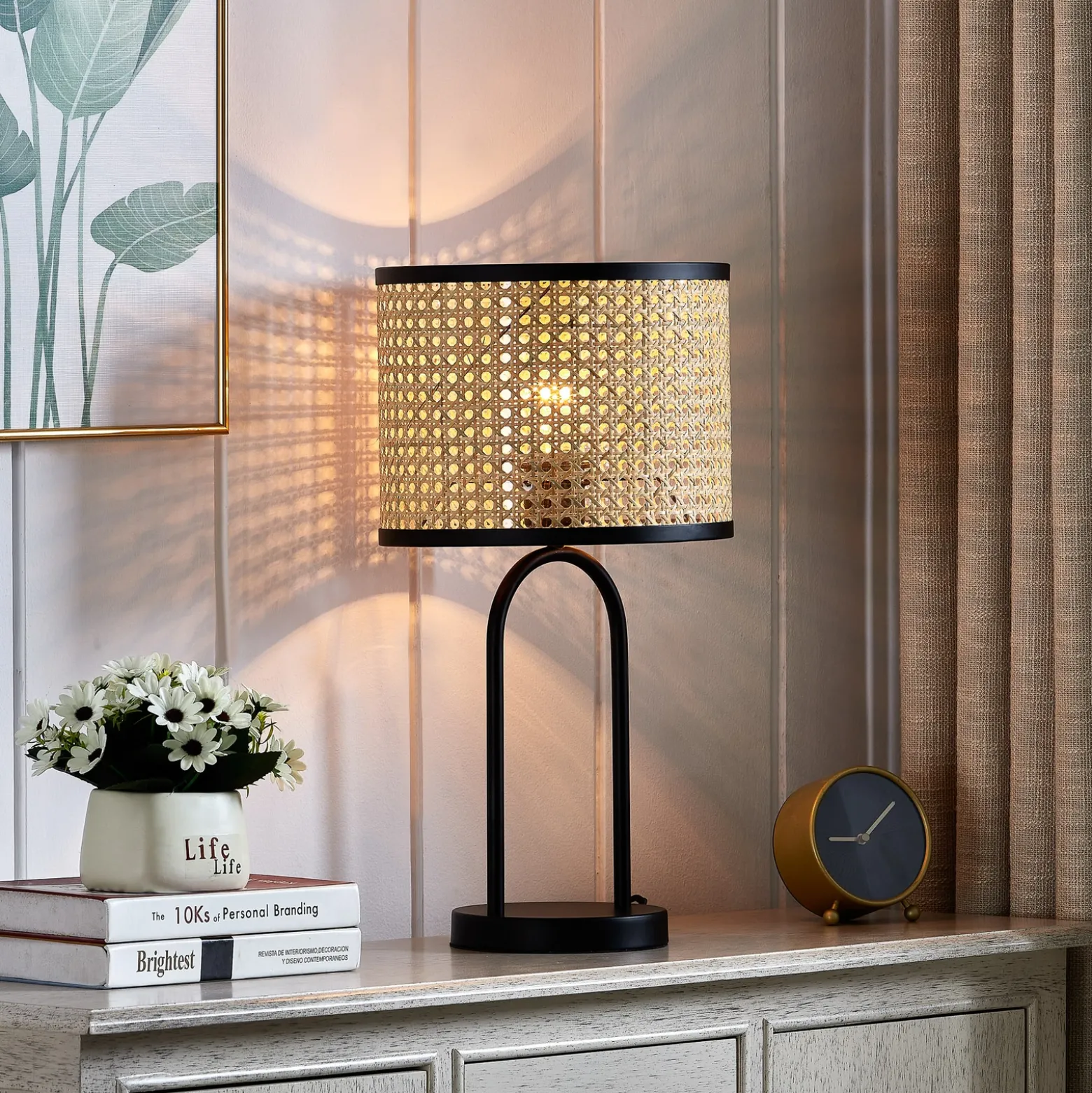 Lámpara de mesa Lindby Yaelle, 50 cm de altura, ratán, negro, E27