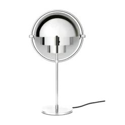 Lámpara de mesa Lite de Gubi, altura 50 cm, cromo/cromo
