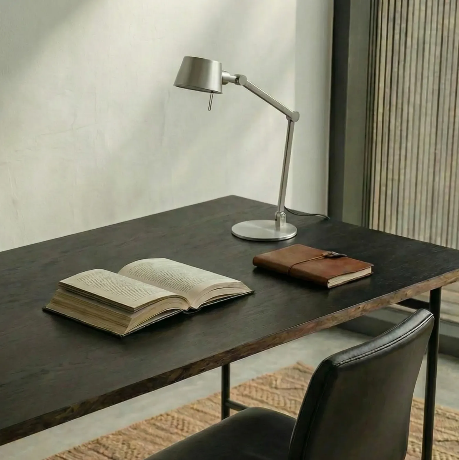 Lámpara de mesa Lucande Silka, 93 cm, níquel, regulable, E27