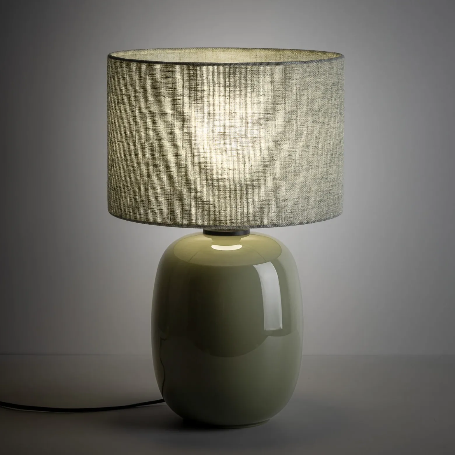 Lámpara de mesa Melody, verde oliva, textil, altura 48 cm, E27