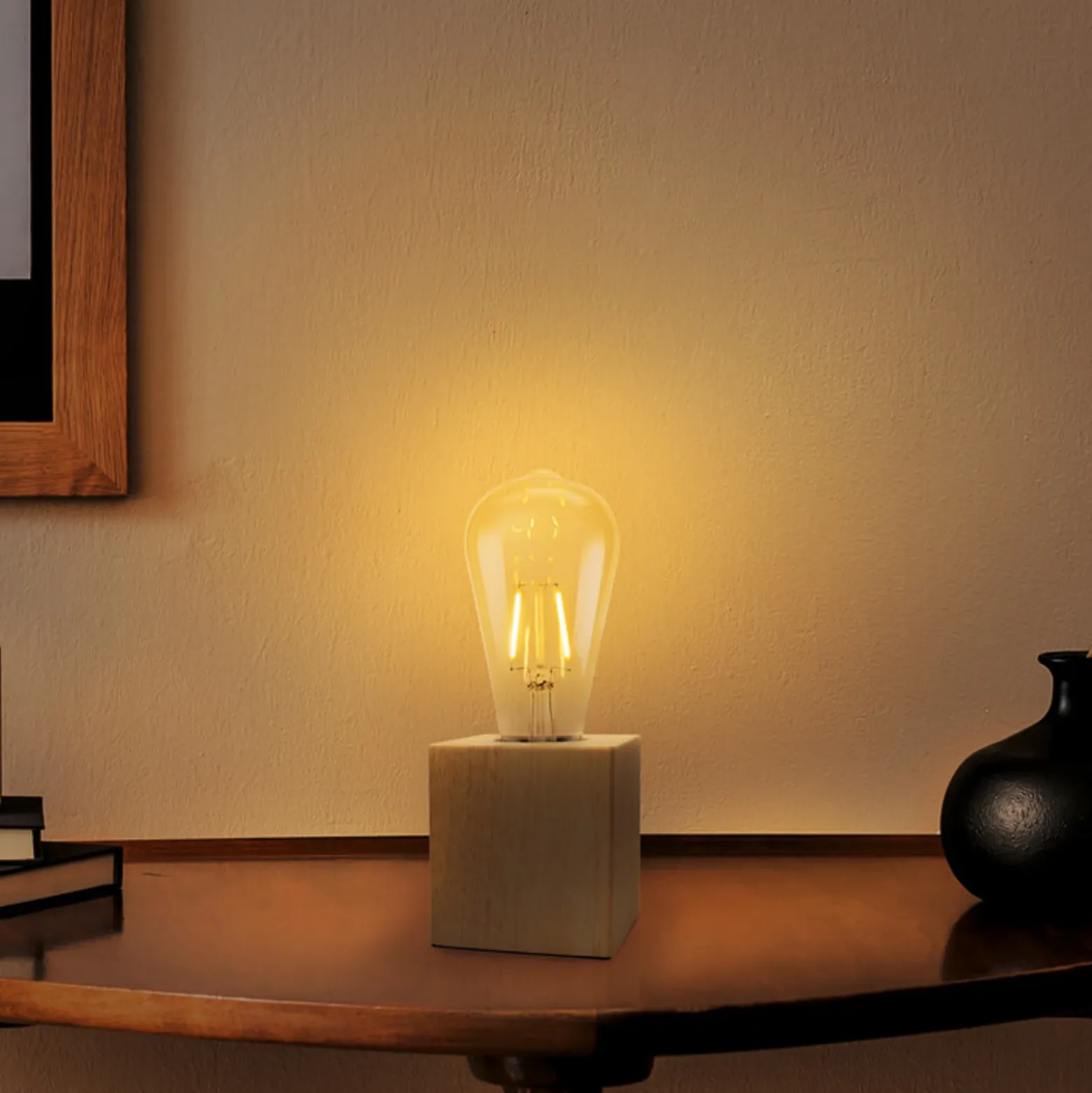 Lámpara de mesa OSRAM Vintage 1906, madera con bombilla LED E27