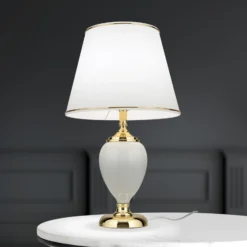 Lámpara de mesa Ovum, blanco/oro, altura 48 cm, cerámica/chintz