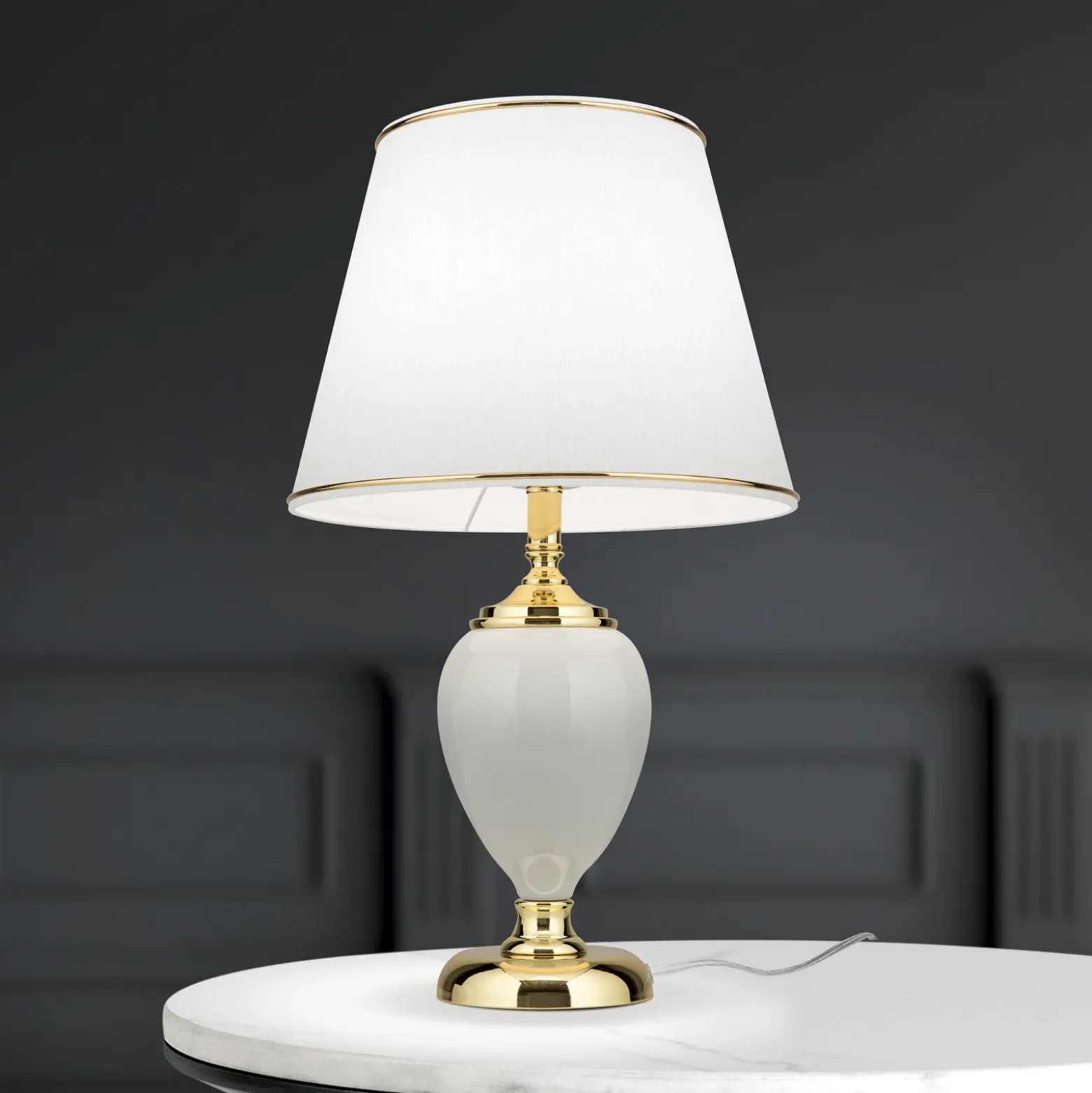 Lámpara de mesa Ovum, blanco/oro, altura 48 cm, cerámica/chintz