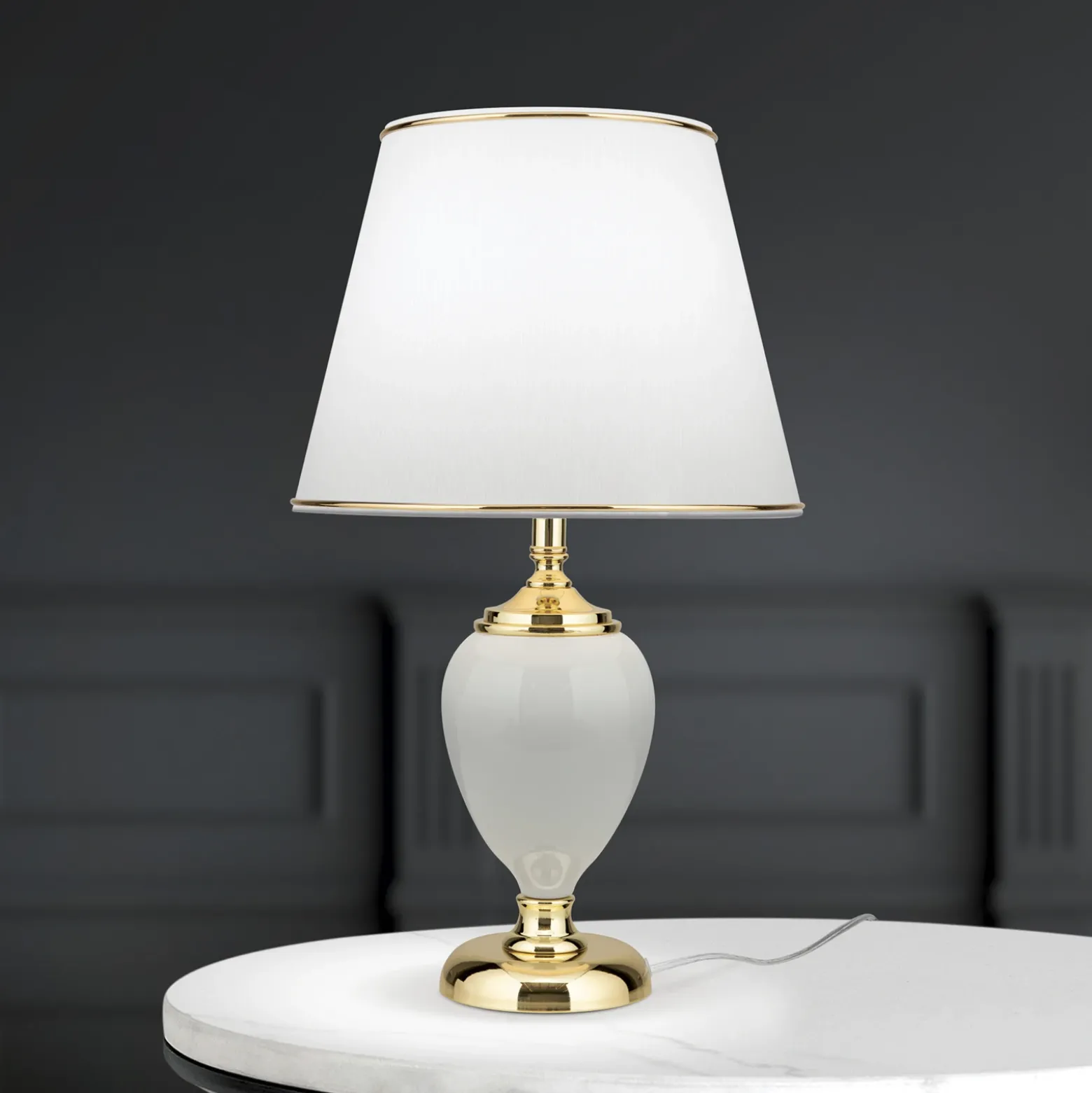 Lámpara de mesa Ovum, blanco/oro, altura 48 cm, cerámica/chintz