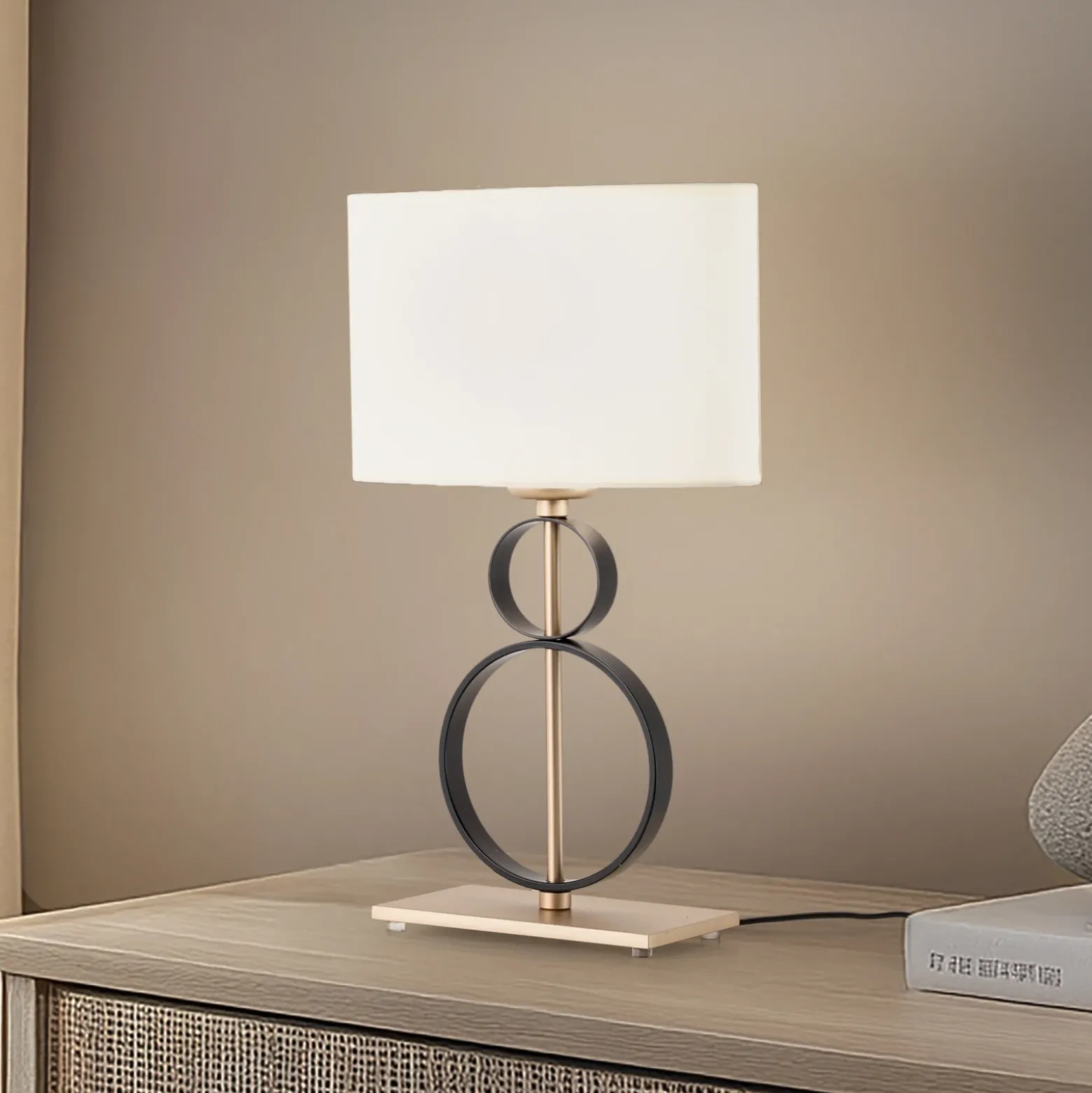 Lámpara de mesa Priam, negro/dorado, acero, altura 42 cm