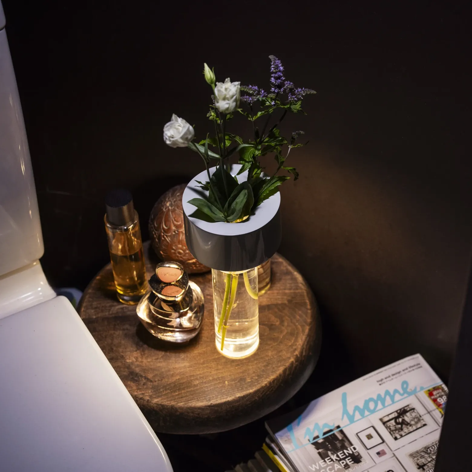 Lámpara de mesa recargable LED Fleur de Foscarini, verde salvia