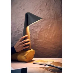 Lámpara de mesa recargable LED FRANDSEN Ami, marrón, 32 cm, atenuable