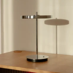 Lámpara de mesa recargable LED UMAGE Asteria Move, acero pulido, 31 cm