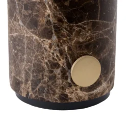 Lámpara de mesa recargable Torrano de Globen Lighting, mármol marrón