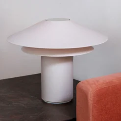 Lámpara de mesa Shan, beige, pergamino/acero, altura 48,5 cm