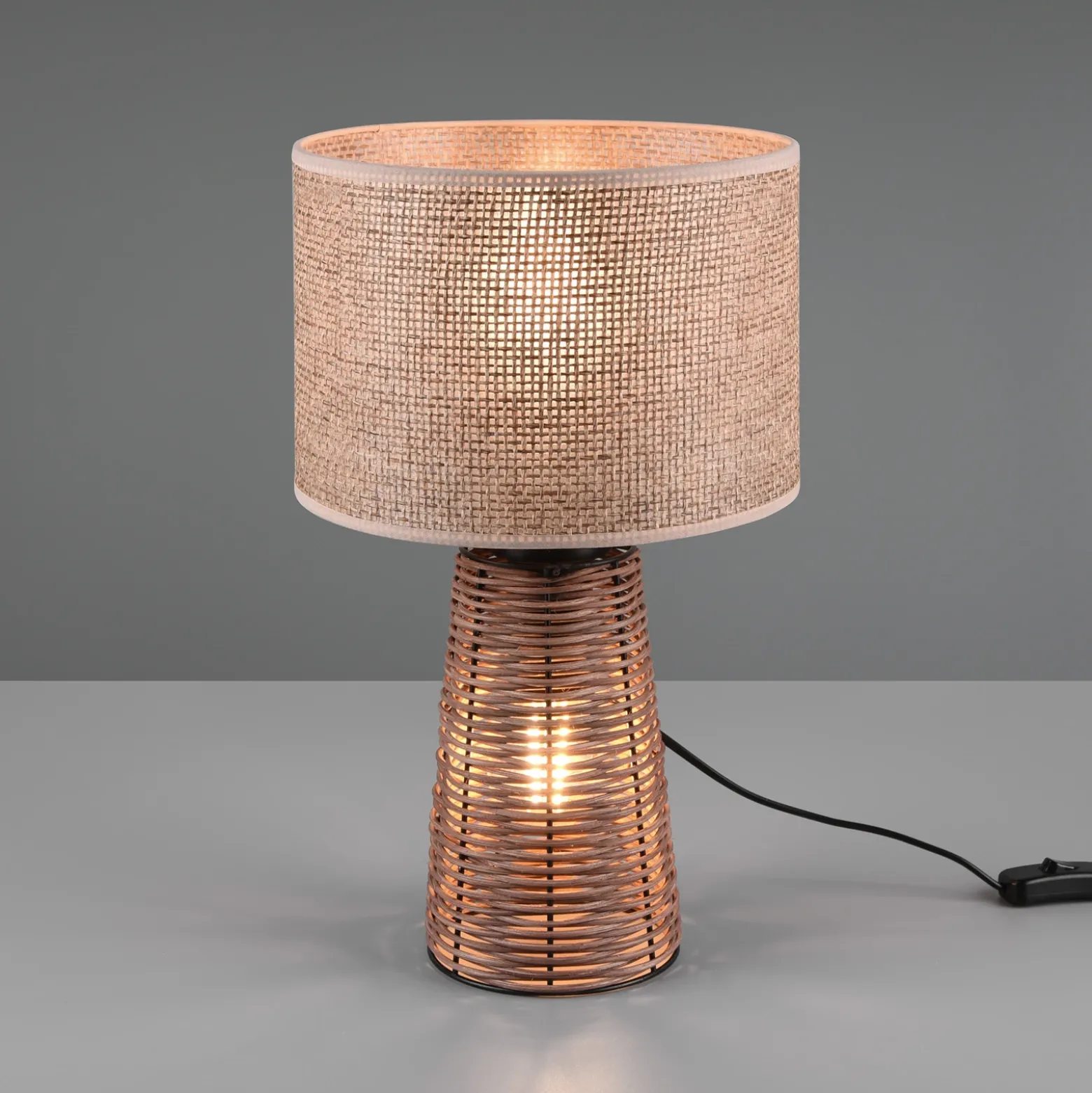 Lámpara de mesa Straw de ratán