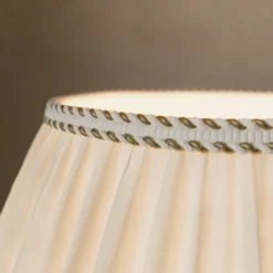 Lámpara de mesa Teresa con cristales y pantalla textil