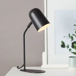 Lámpara de mesa Tong, negra, altura 38 cm, metal