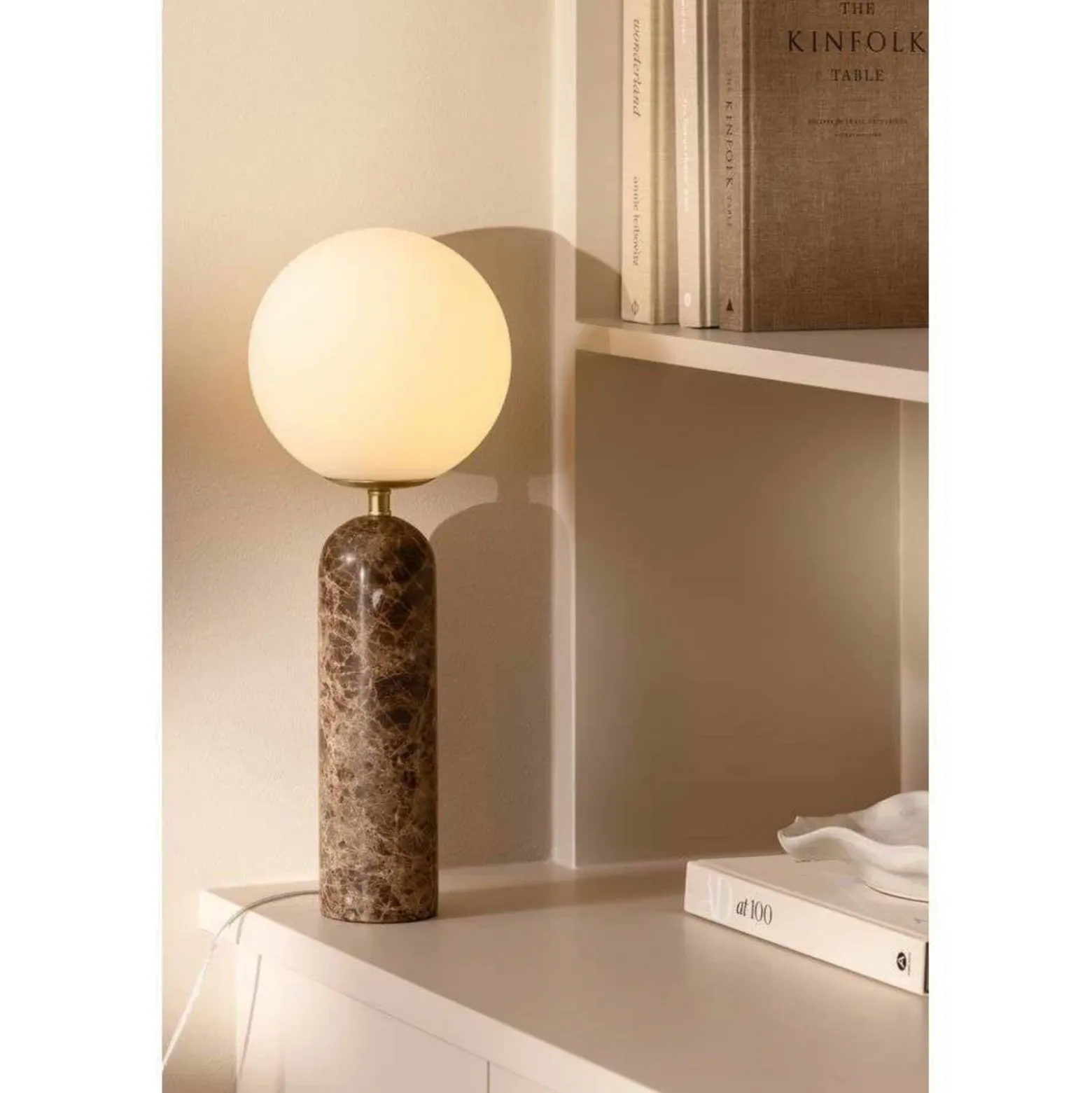 Lámpara de mesa Torrano de Globen Lighting, marrón, altura 53 cm