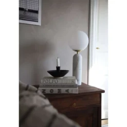Lámpara de mesa Torrano de Globen Lighting, blanca, altura 53 cm