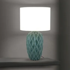 Lámpara de mesa Tortuga, verde/blanco, altura 49,5 cm, cerámica/lino