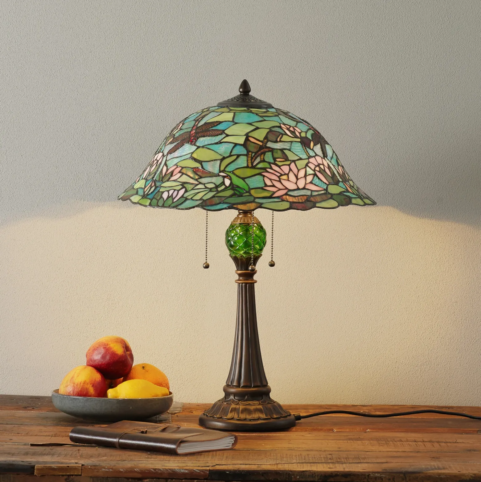 Lámpara de mesa Waterlily de estilo Tiffany
