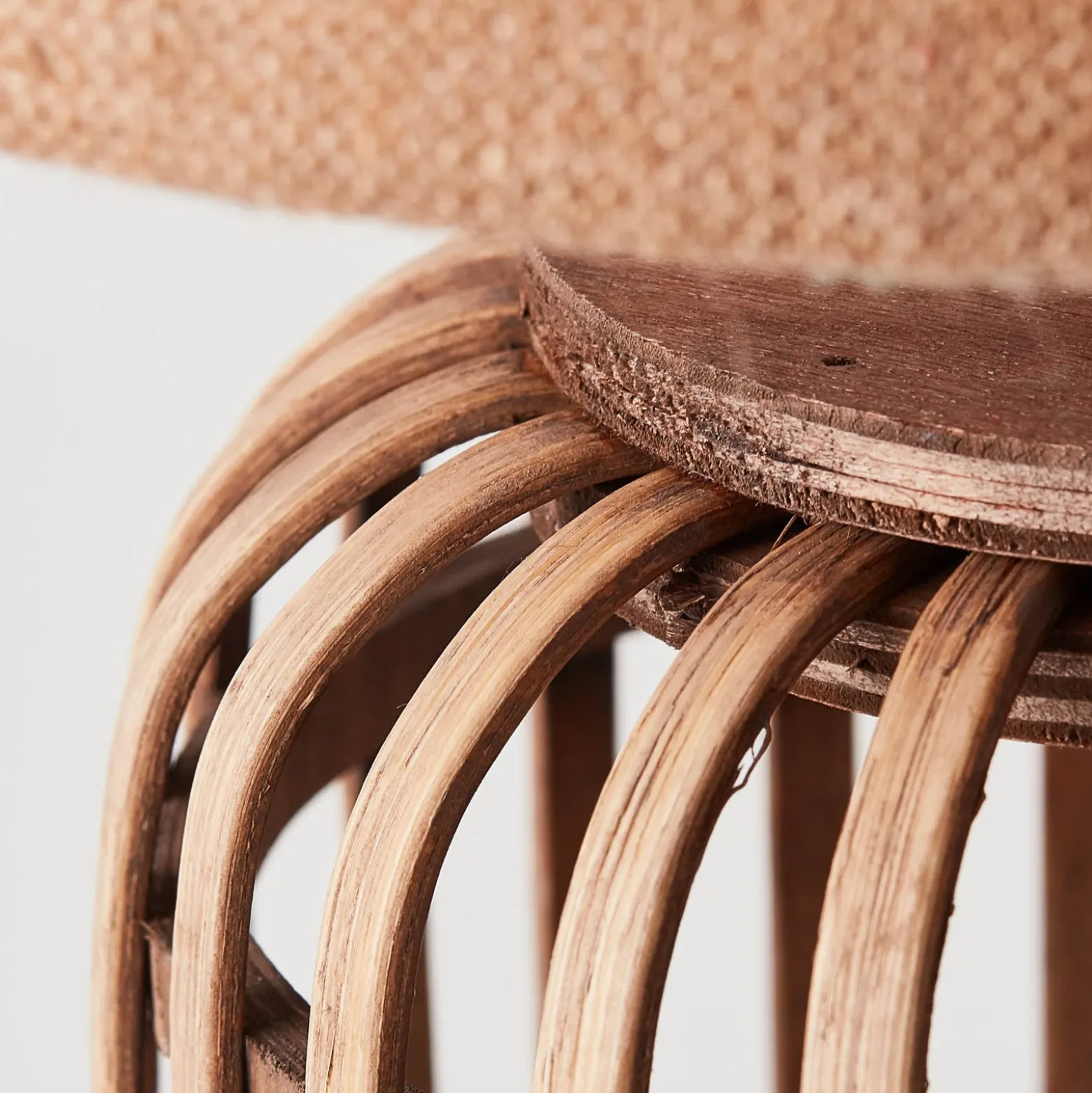 Lámpara de mesa Woodrow de bambú pantalla textil
