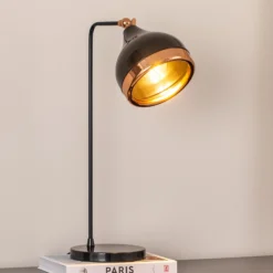Lámpara de mesa Yildo, negro/cobre, metal, altura 52 cm