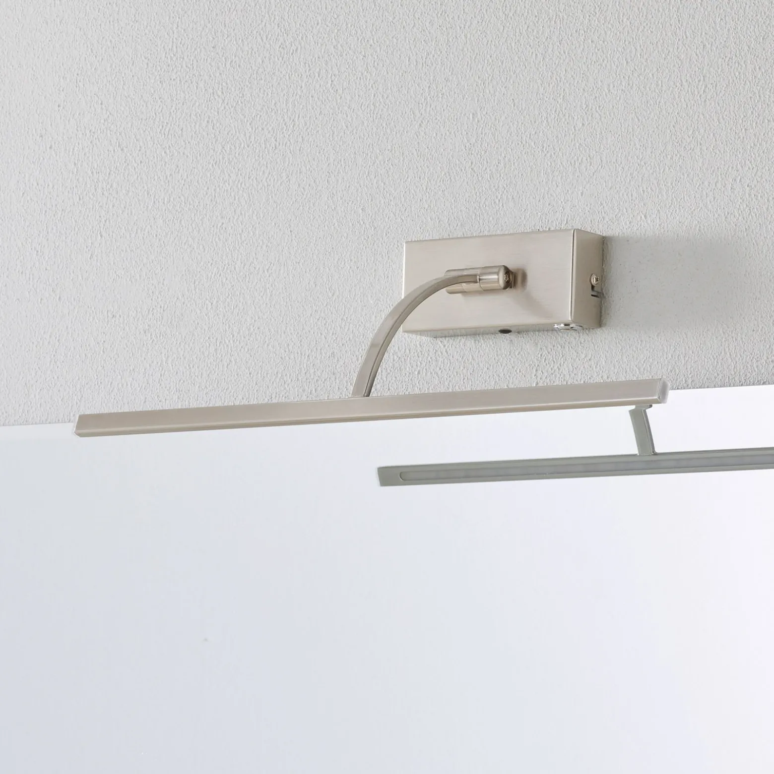 Lámpara de pared LED Matisse, ancho 45 cm, plata