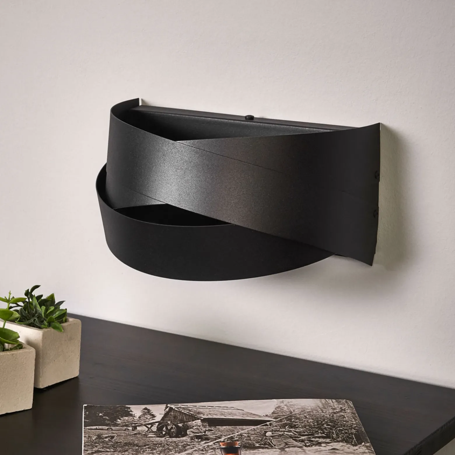 Lámpara de pared Tornado de iluminación indirecta