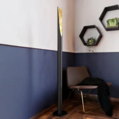 Lámpara de pie LED Barbotto en negro/oro