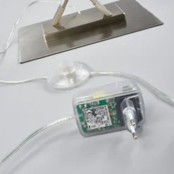 Lámpara de pie LED Bobi con forma arqueada