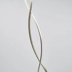 Lámpara de pie LED Bobi con forma arqueada