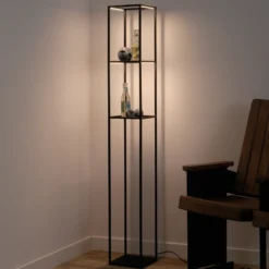 Lámpara de pie LED Conni de Paul Neuhaus, negra, de metal, 140 cm