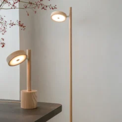 Lámpara de pie LED GOOD & MOJO Okinawa, 1 luz, color natural, 146 cm, madera