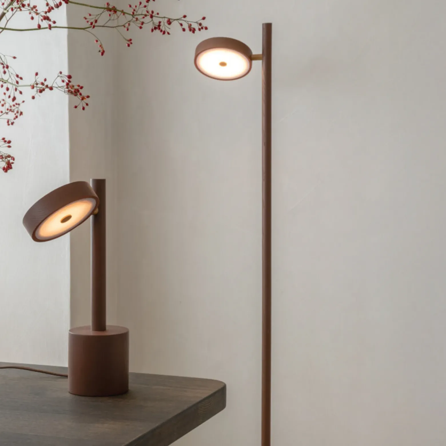 Lámpara de pie LED GOOD & MOJO Okinawa, 1 luz, marrón, 146 cm, madera