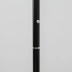 Lámpara de pie LED Lindby Malea, negra, de metal, atenuable, 180 cm