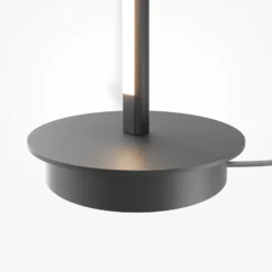 Lámpara de pie LED Maytoni Thin, negra, aluminio, altura 155 cm, atenuable