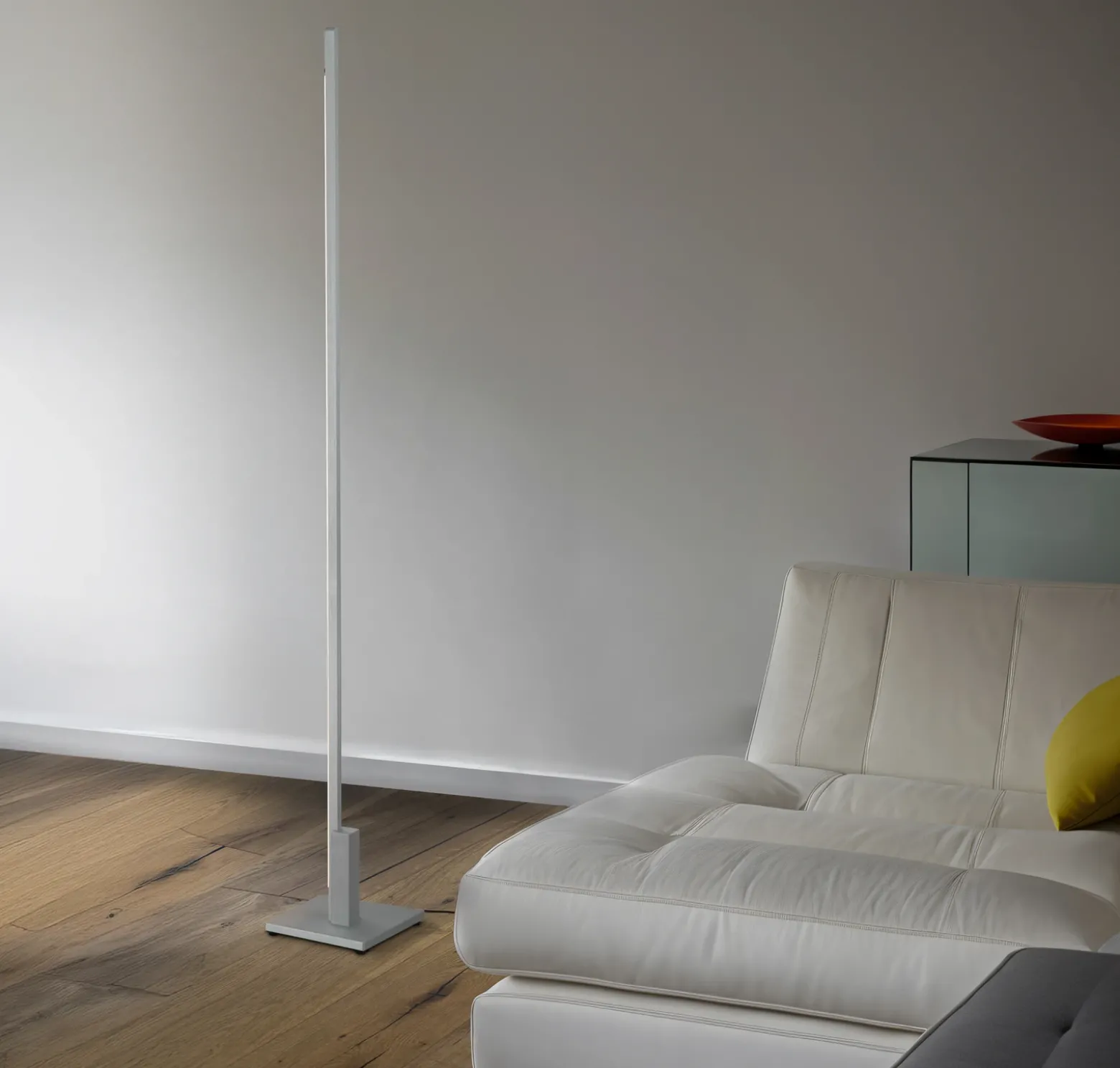 Lámpara de pie LED Quitani Talon, aluminio anodizado natural, metal, atenuable