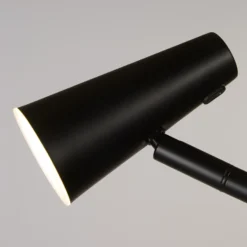 Lámpara de pie LED recargable 10450BK, negra, altura 151 cm, metal