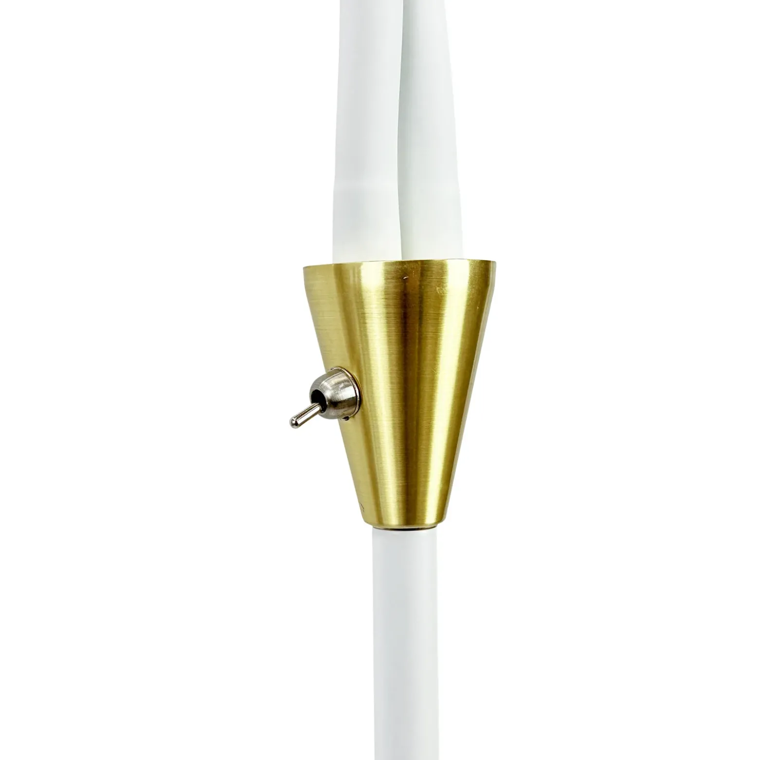 Lámpara de pie Lilje de Dyberg Larsen, blanca, altura 135 cm, 2 luces.