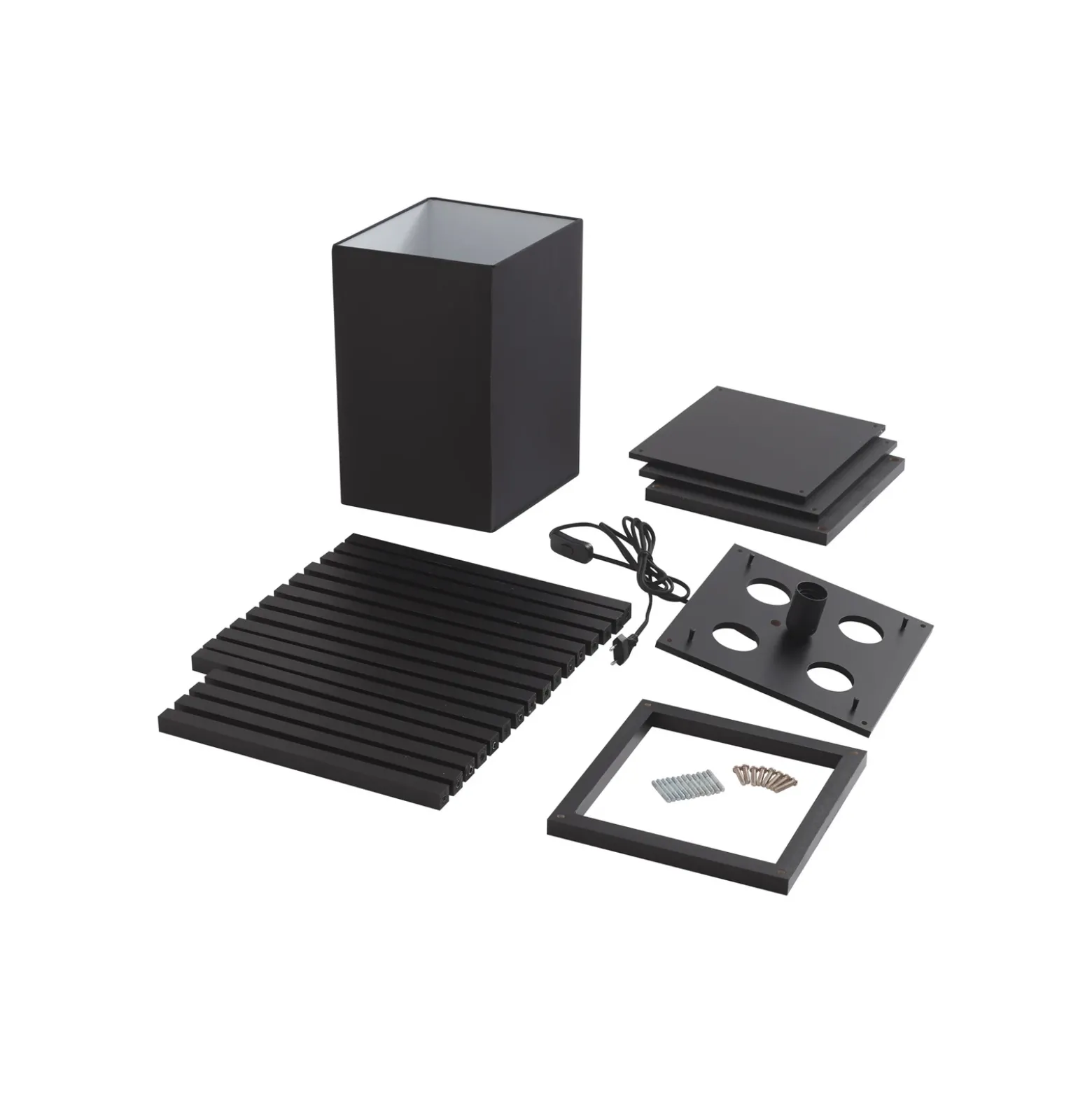 Lámpara de pie Lindby Birta, negra, estantería, madera, 159 cm