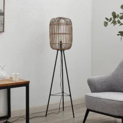Lámpara de pie Lindby Canyana, 139 cm, natural, ratán, trípode