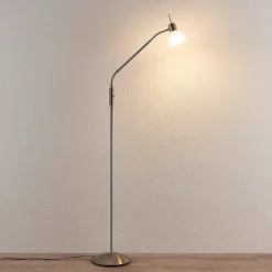 Lámpara de pie Lindby Gwendolin, 160 cm, cristal, E14, regulable