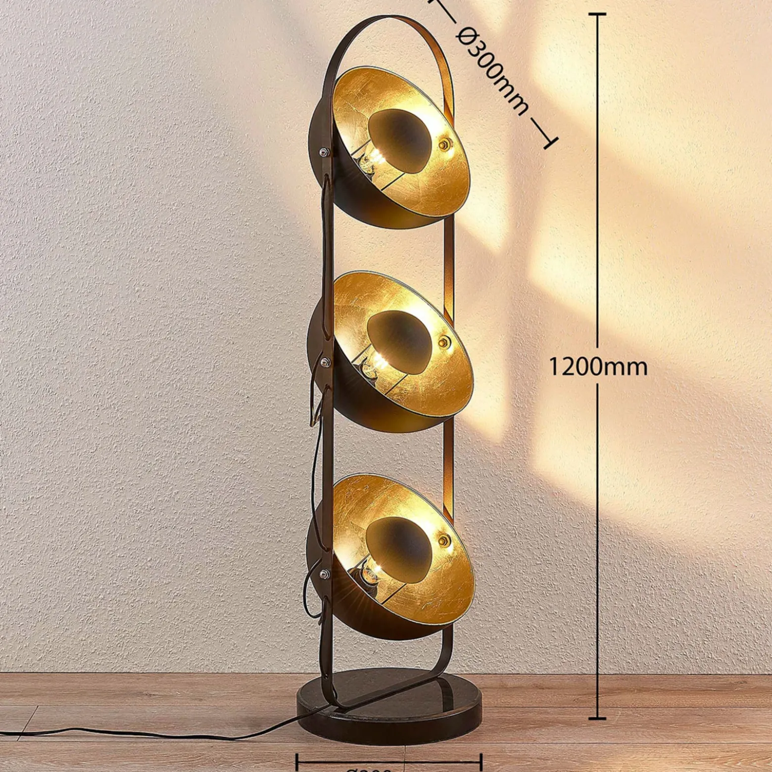 Lámpara de pie Lindby Muriel, 3 luces, negro/oro, metal