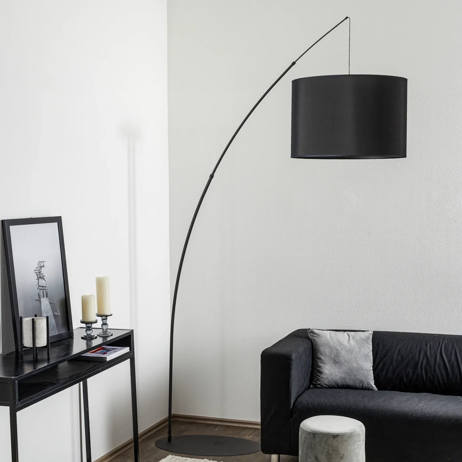 Lámpara de pie Moby Black con pantalla textil