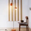Lámpara de pie Ocean de Dyberg Larsen, naranja, altura 160 cm, 2 luces.