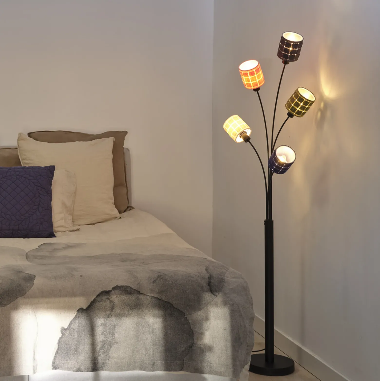 Lámpara de pie OSRAM Decor Felt Weaving Cans, multicolor, 5 luces, E14