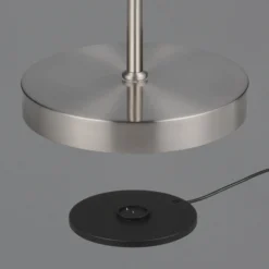 Lámpara de pie recargable LED Moreno, níquel mate, CCT, atenuable
