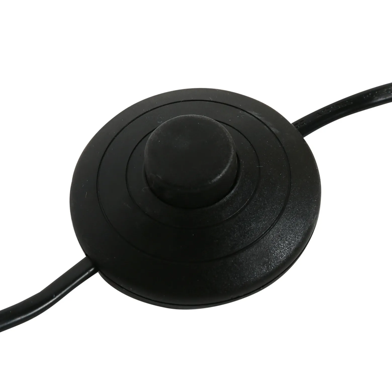 Lámpara de pie Stang, negra/pantalla trenzada negra/madera