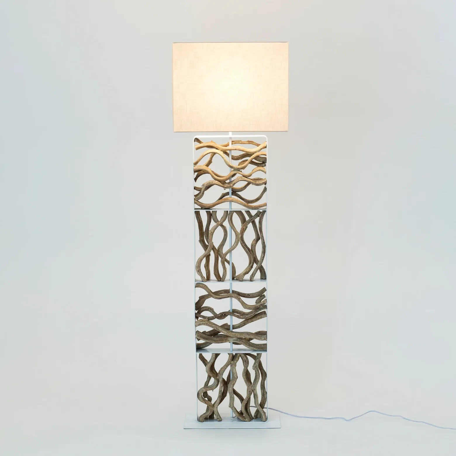 Lámpara de pie Tremiti, color madera/beige, altura 160 cm, madera