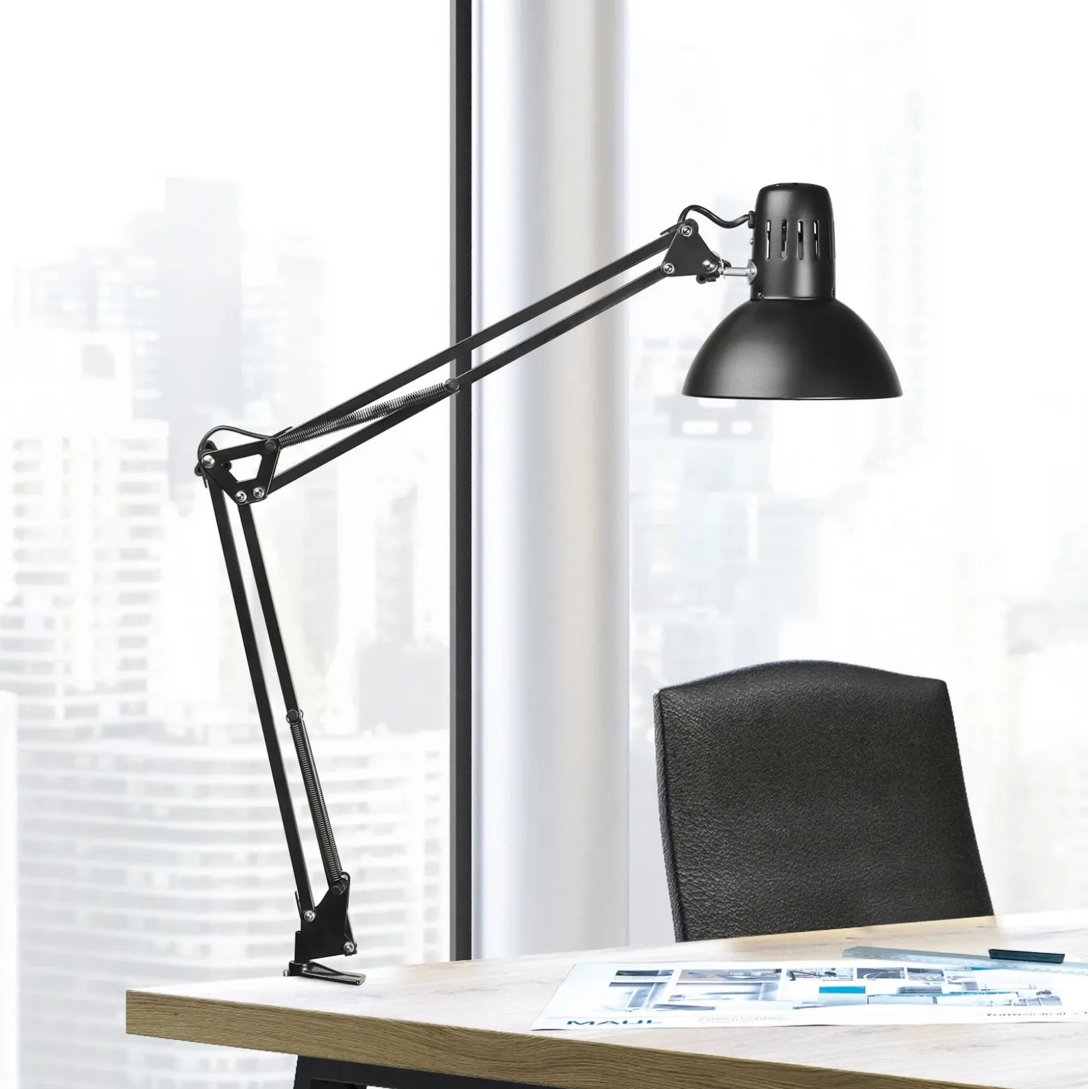 Lámpara de pinza MAULstudy, negra, 44 cm, metal, E27-LED