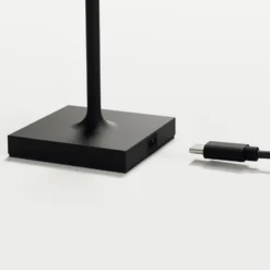 Lámpara de sobremesa recargable LED de bolsillo Nuindie, negra, IP54, atenuable