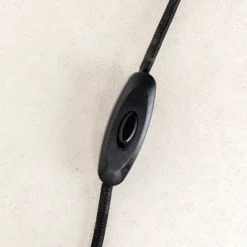 Lámpara de suelo Kare Apollon, negra, Ø 35 cm